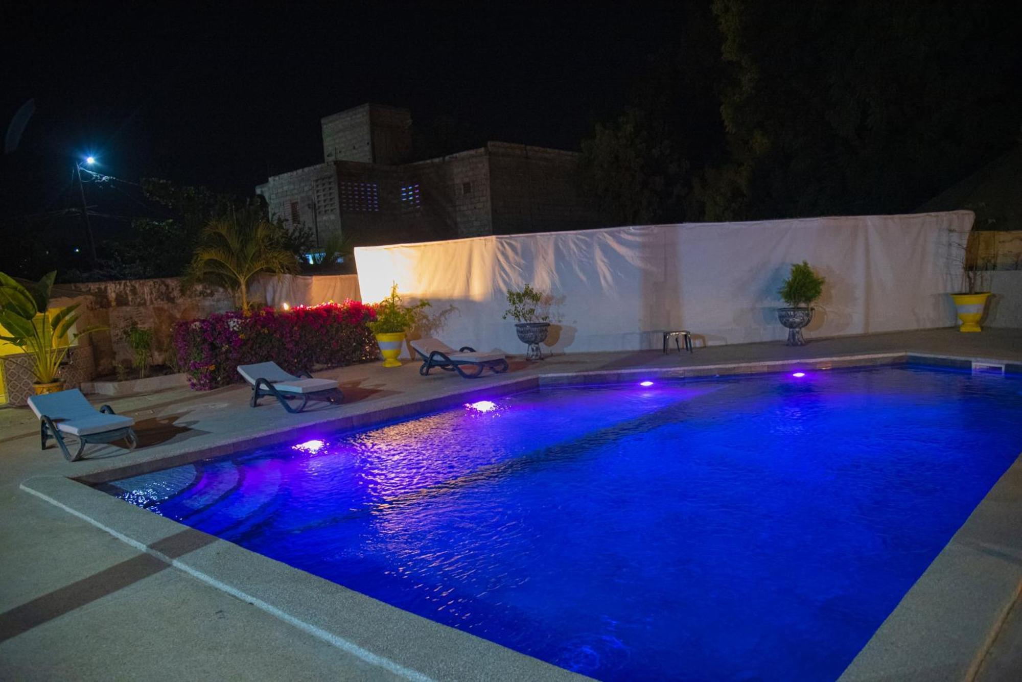 Chambres D'Hotes Villa Luciana Saly المظهر الخارجي الصورة