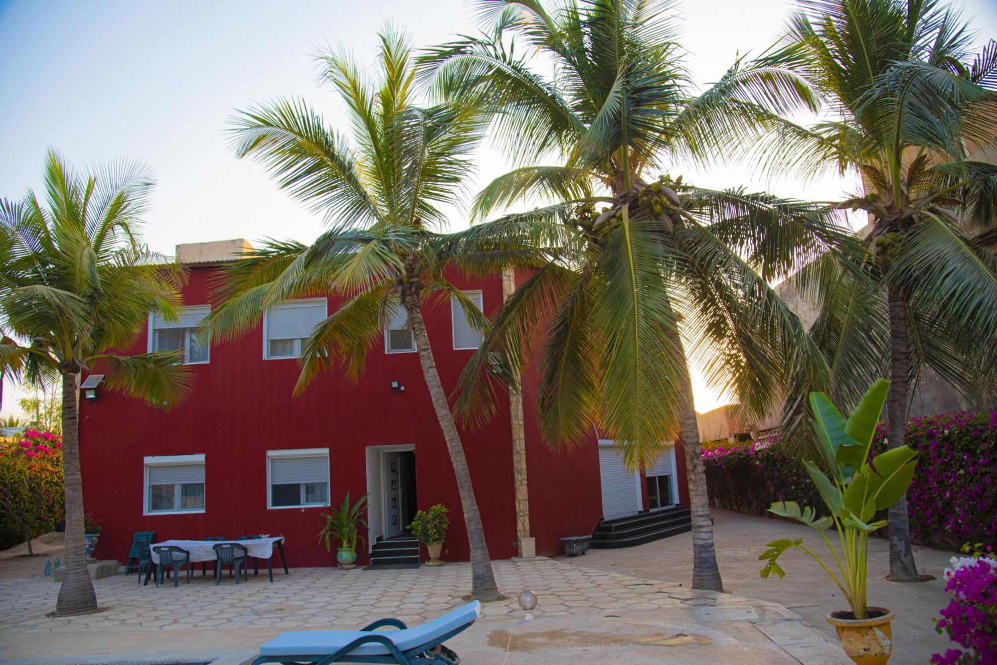 Chambres D'Hotes Villa Luciana Saly المظهر الخارجي الصورة
