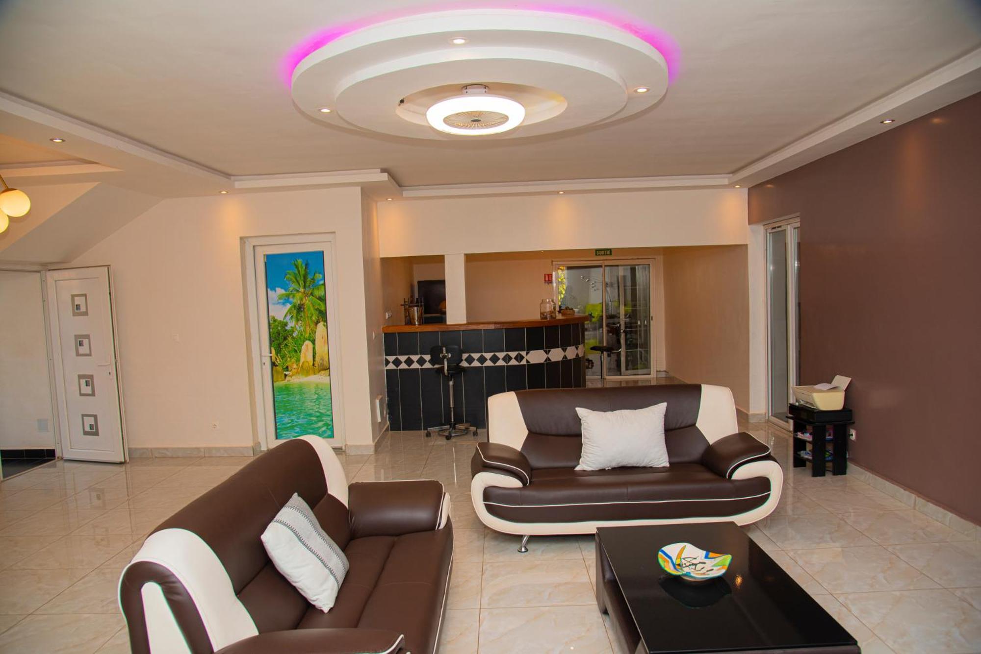 Chambres D'Hotes Villa Luciana Saly المظهر الخارجي الصورة